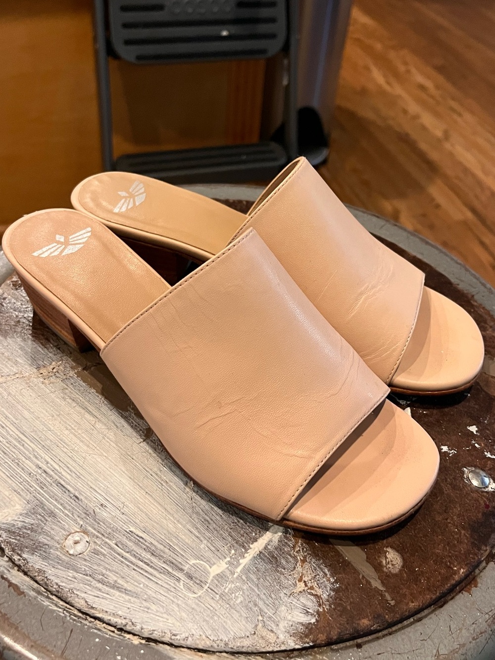 Fortress of Inca Rachel slides sandals in blush